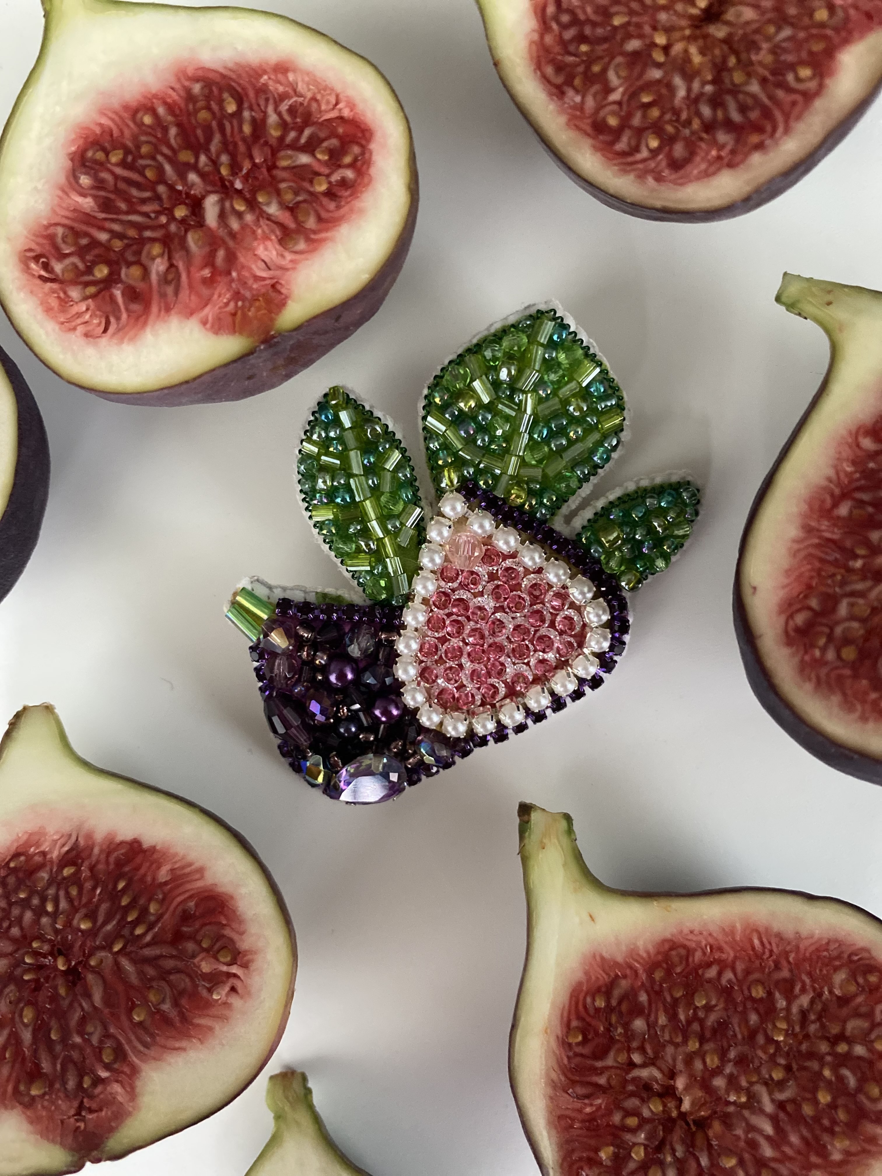 Fig Beaded Brooch Handmade - Image 7