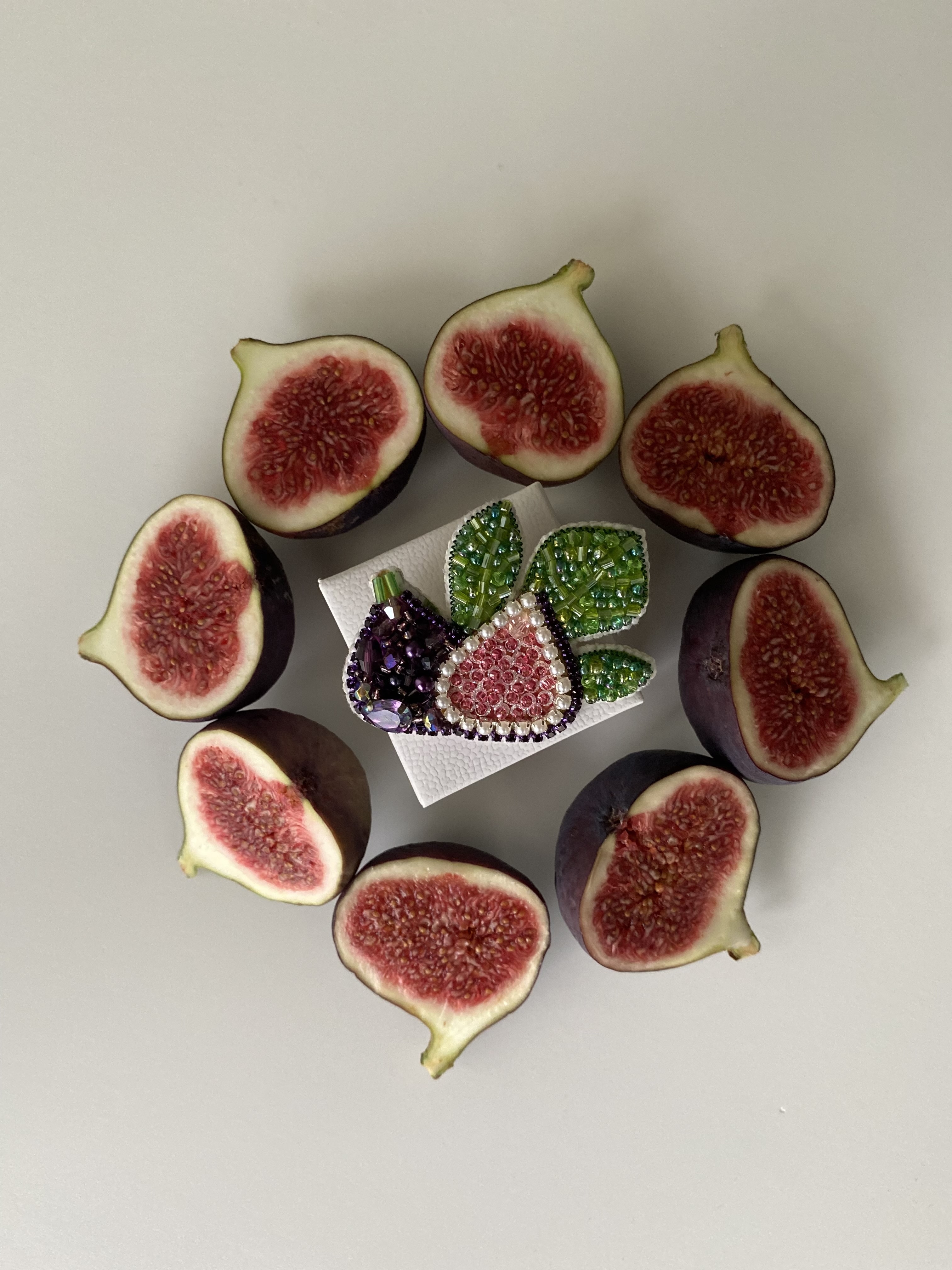 Fig Beaded Brooch Handmade - Image 5