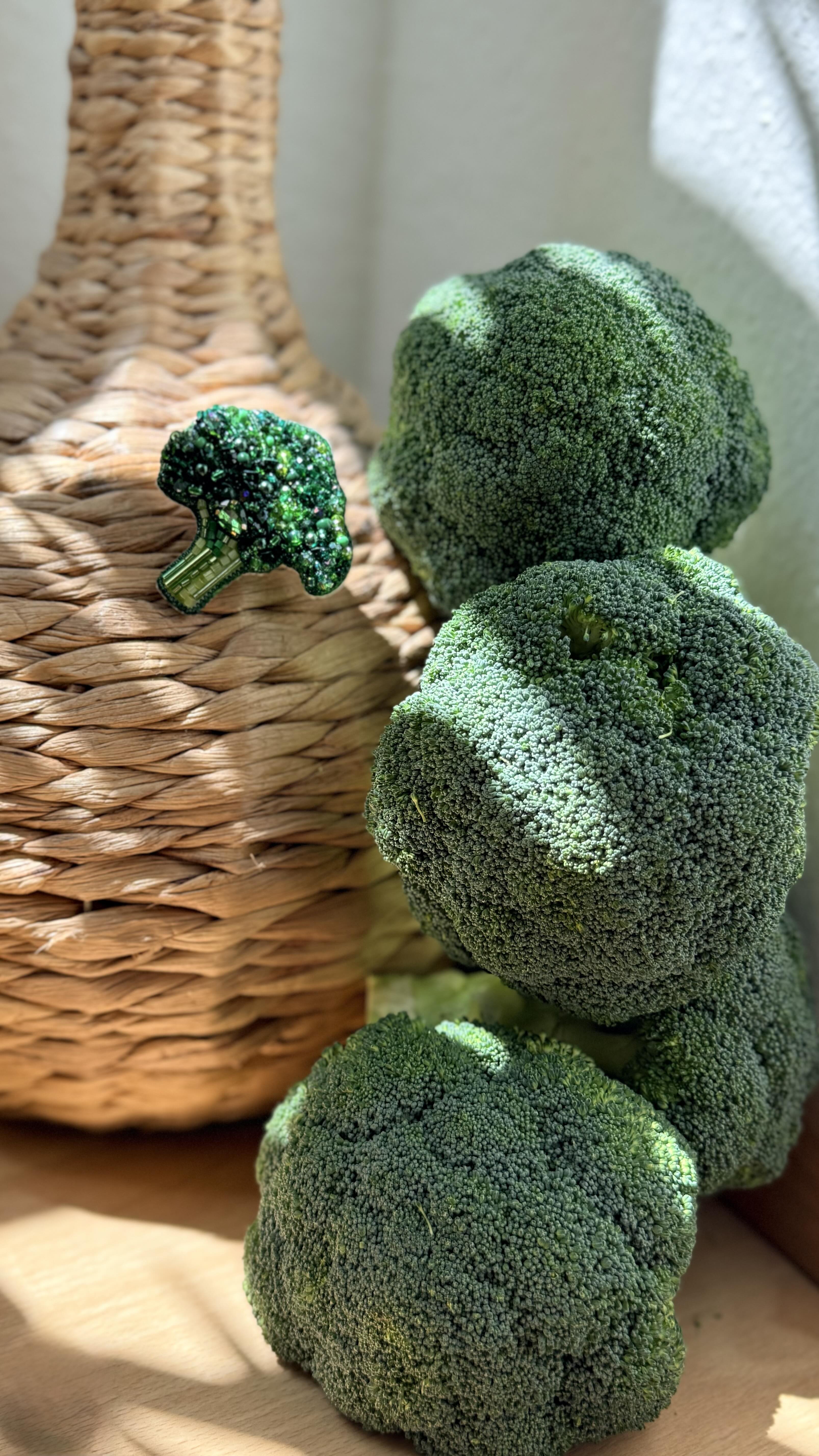 Broccoli Brooch Handmade Beaded - Image 5