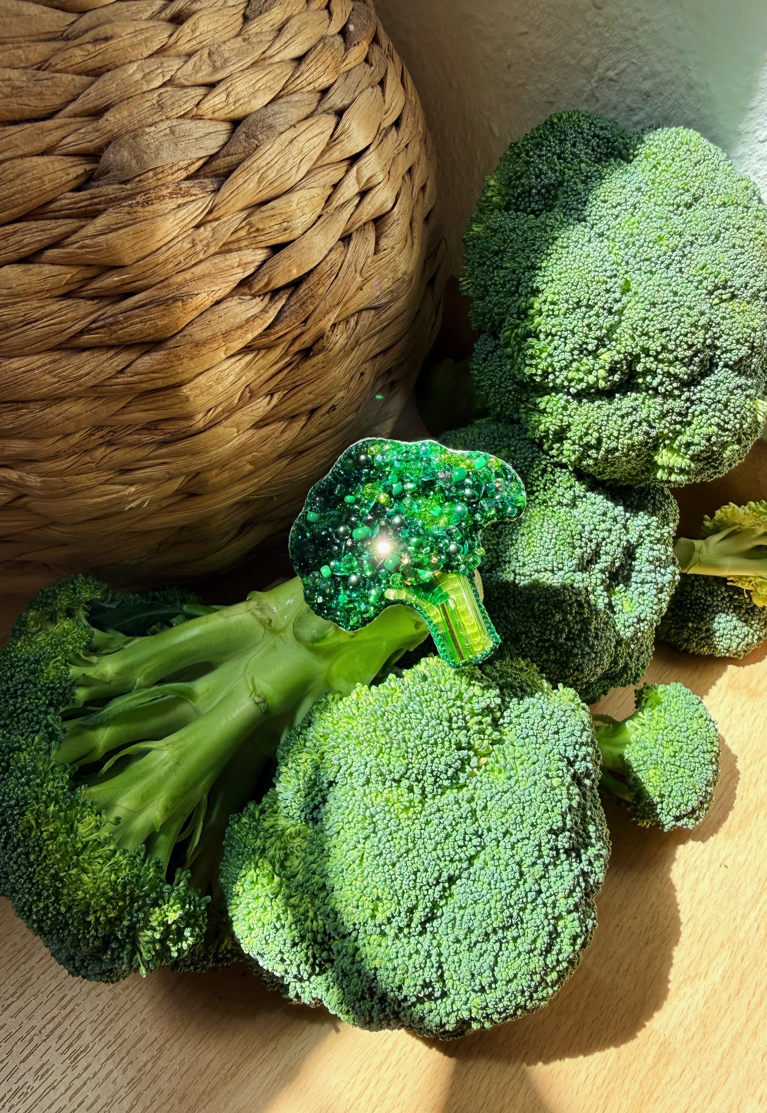 Broccoli Brooch Handmade Beaded - Image 1