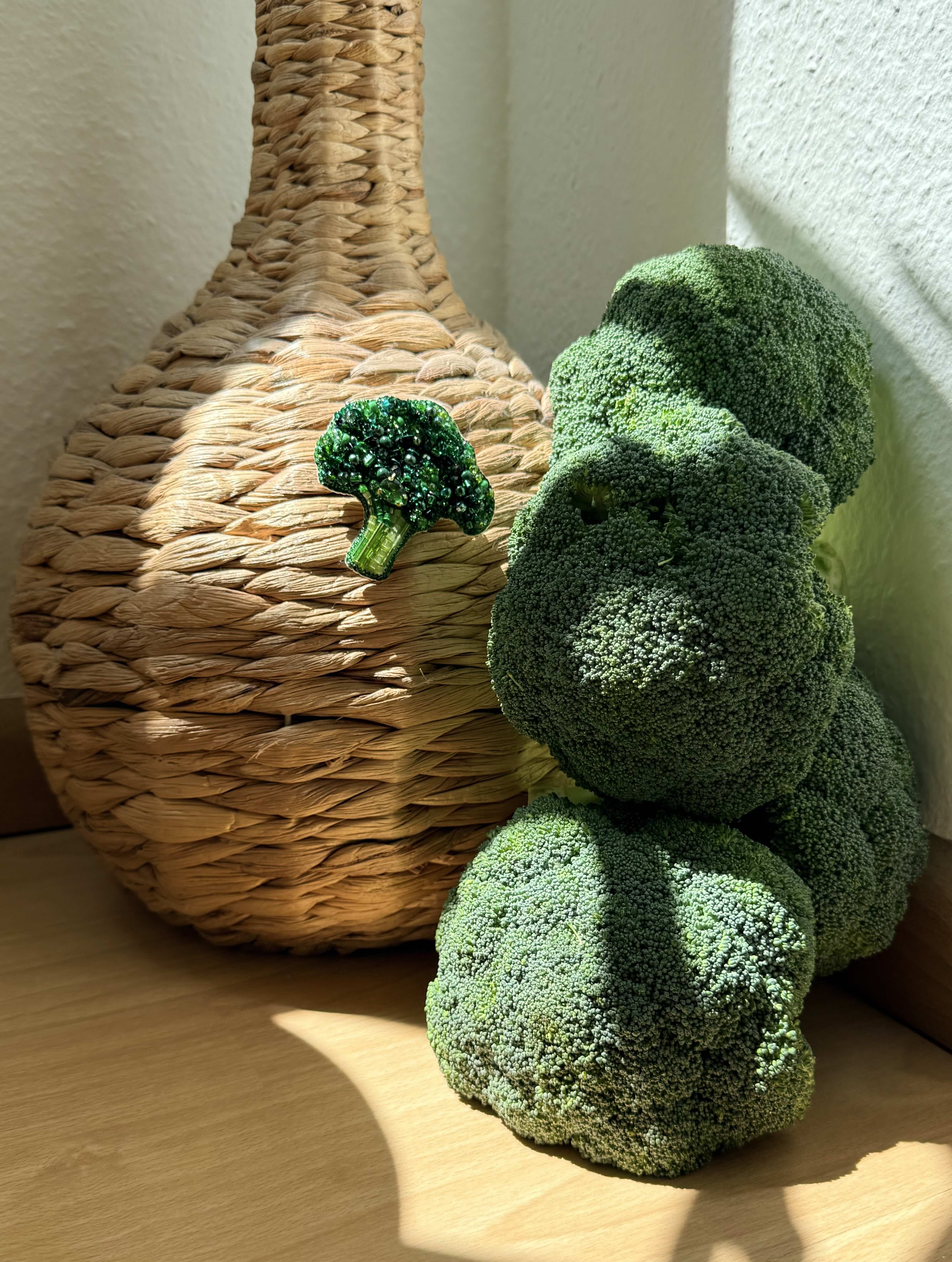 Broccoli Brooch Handmade Beaded - Image 7