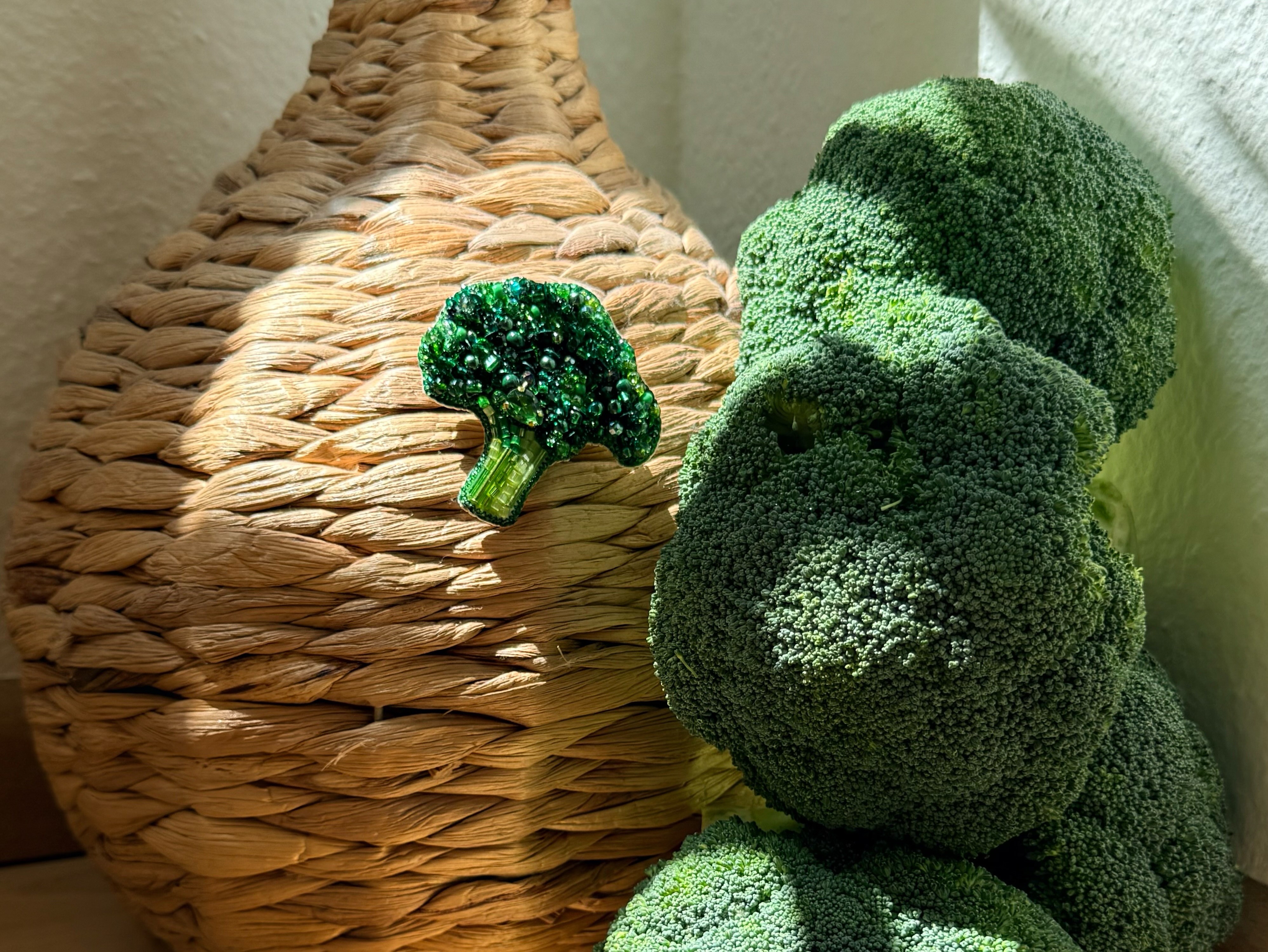 Broccoli Brooch Handmade Beaded - Image 2