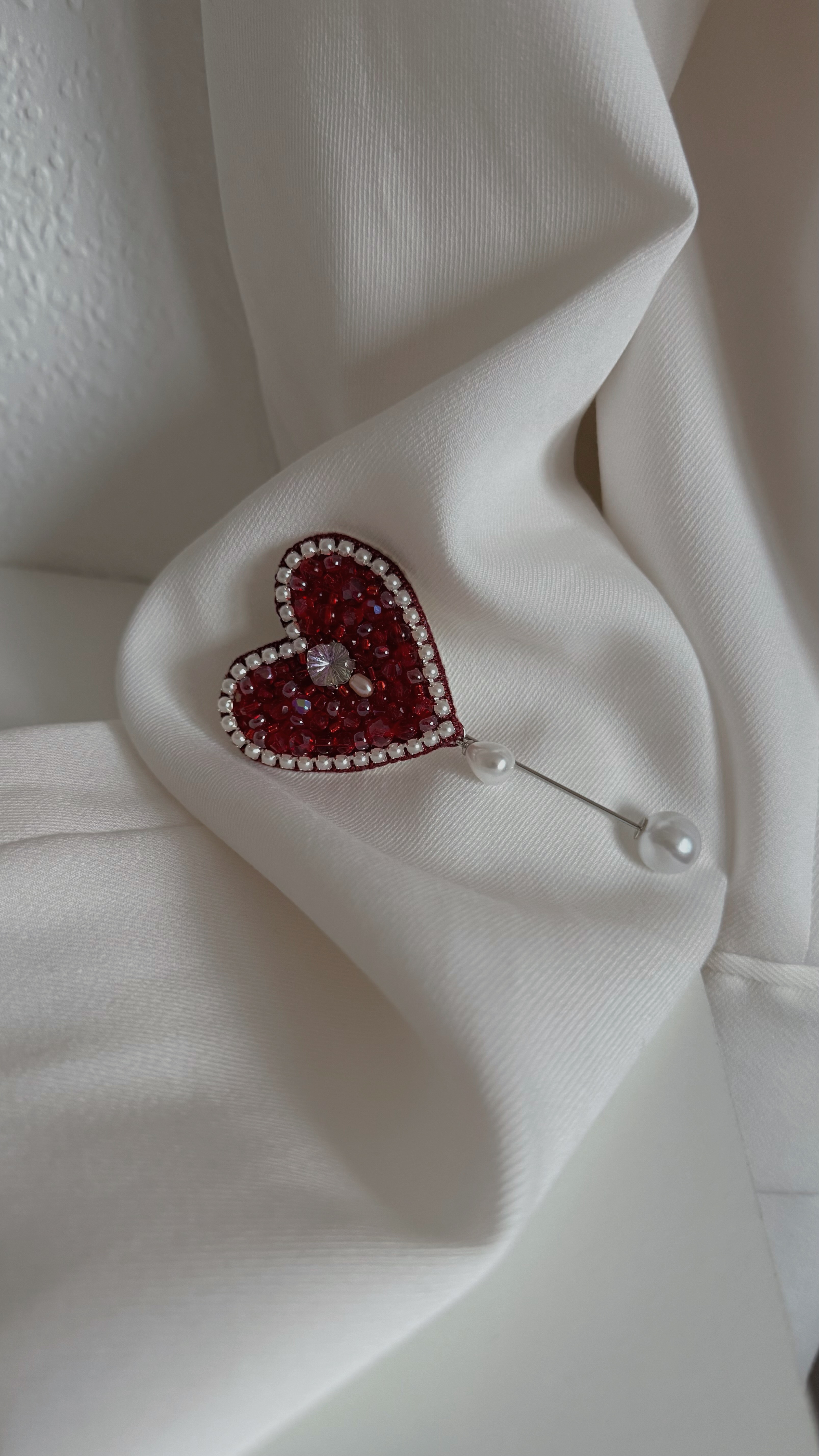 Handmade Beaded Heart Brooch - Image 4