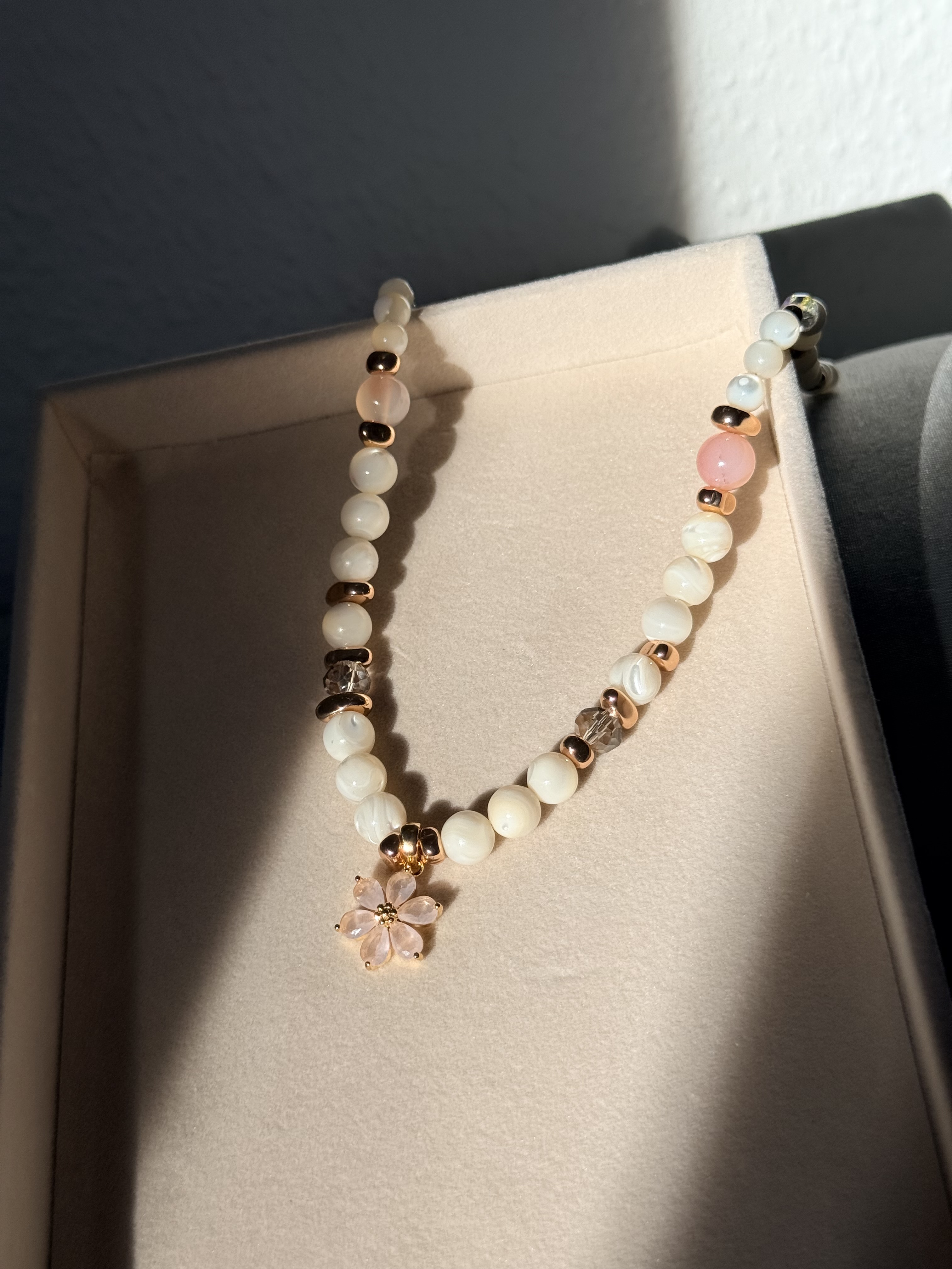 Handmade Pearl-Glow Choker — Delicate Floral Pendant Necklace - Image 4