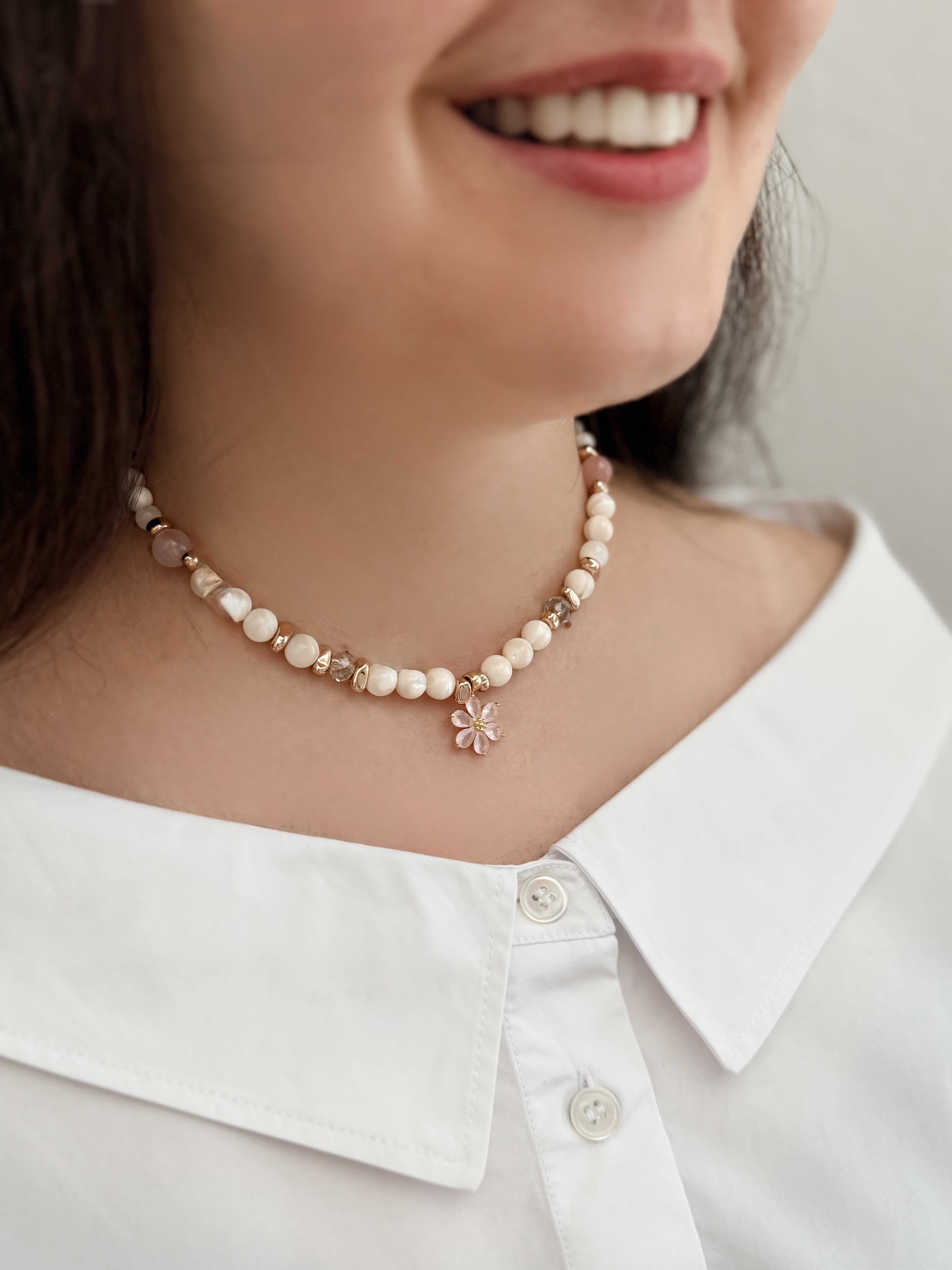 Handmade Pearl-Glow Choker — Delicate Floral Pendant Necklace - Image 6
