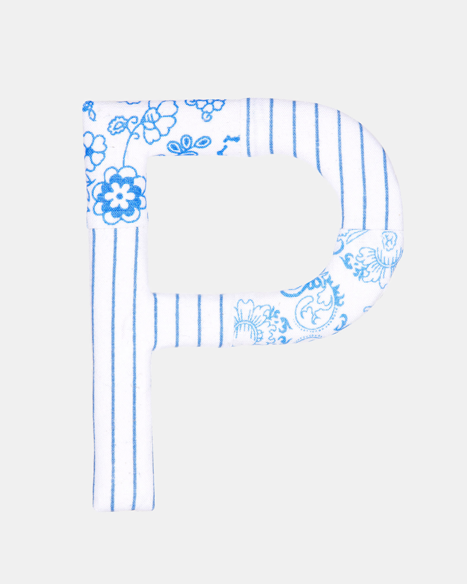 Sturdy Display Letters for Easy Positioning