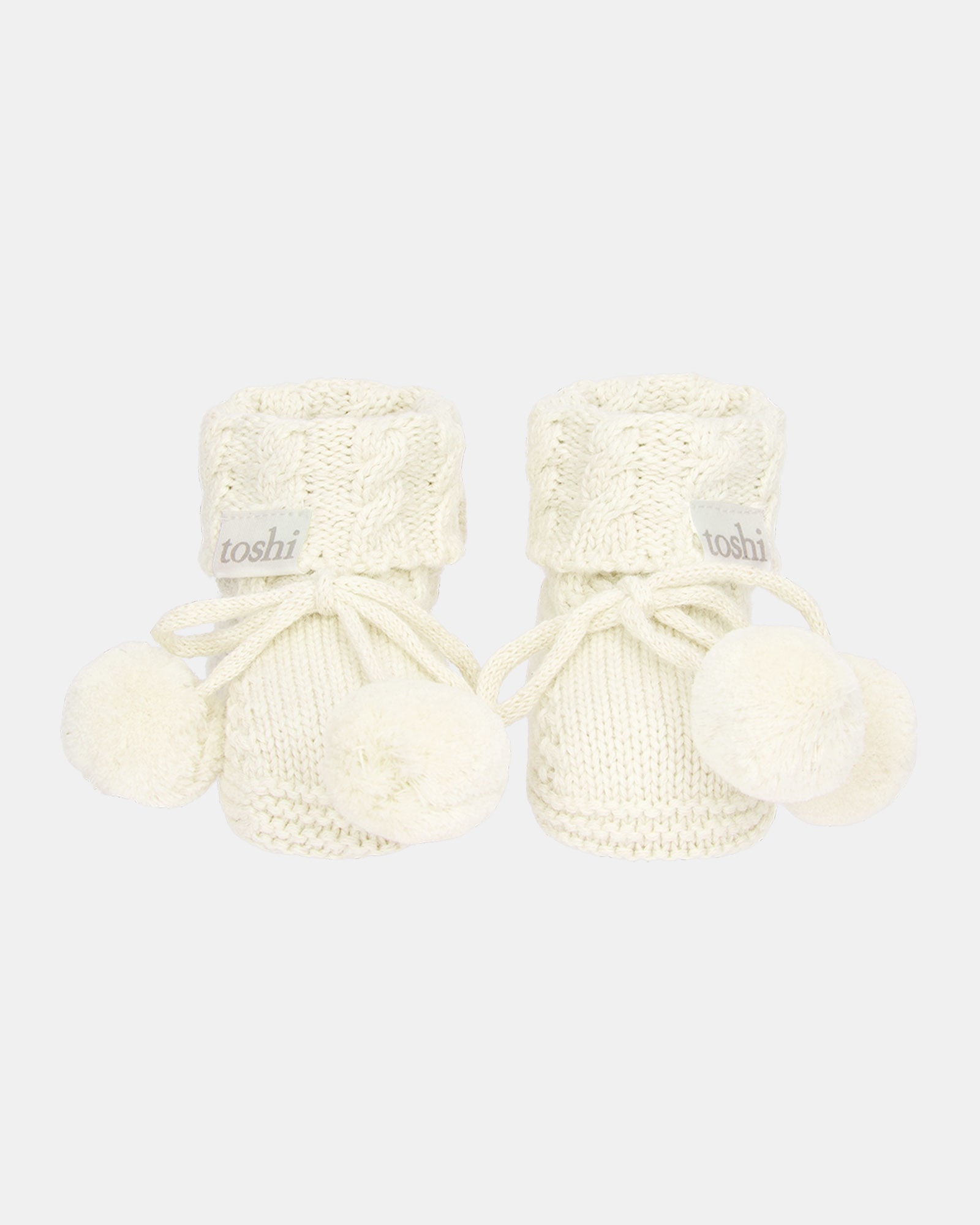 Keep Baby Feet Warm and Comfortable Outdoors
