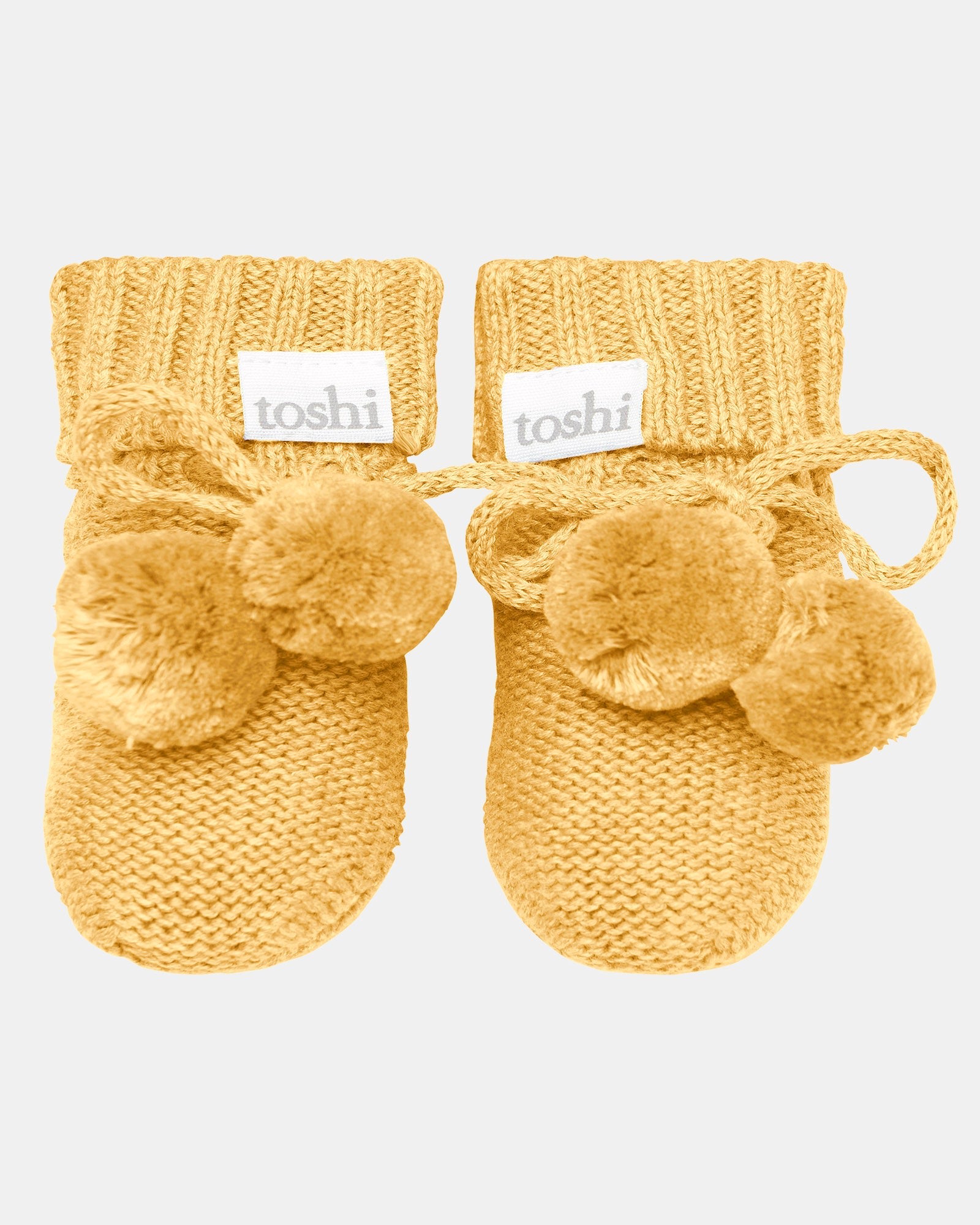 Keep Baby Feet Warm and Cozy Outdoors