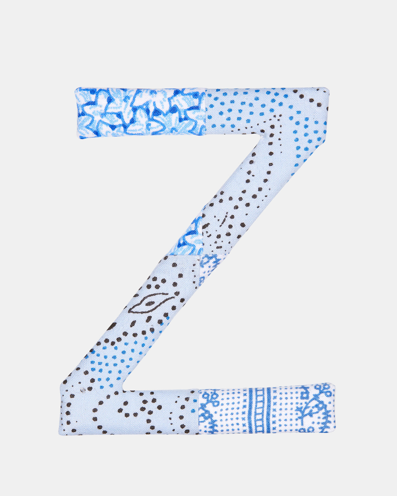 Sturdy Display Letters for Organized Spaces