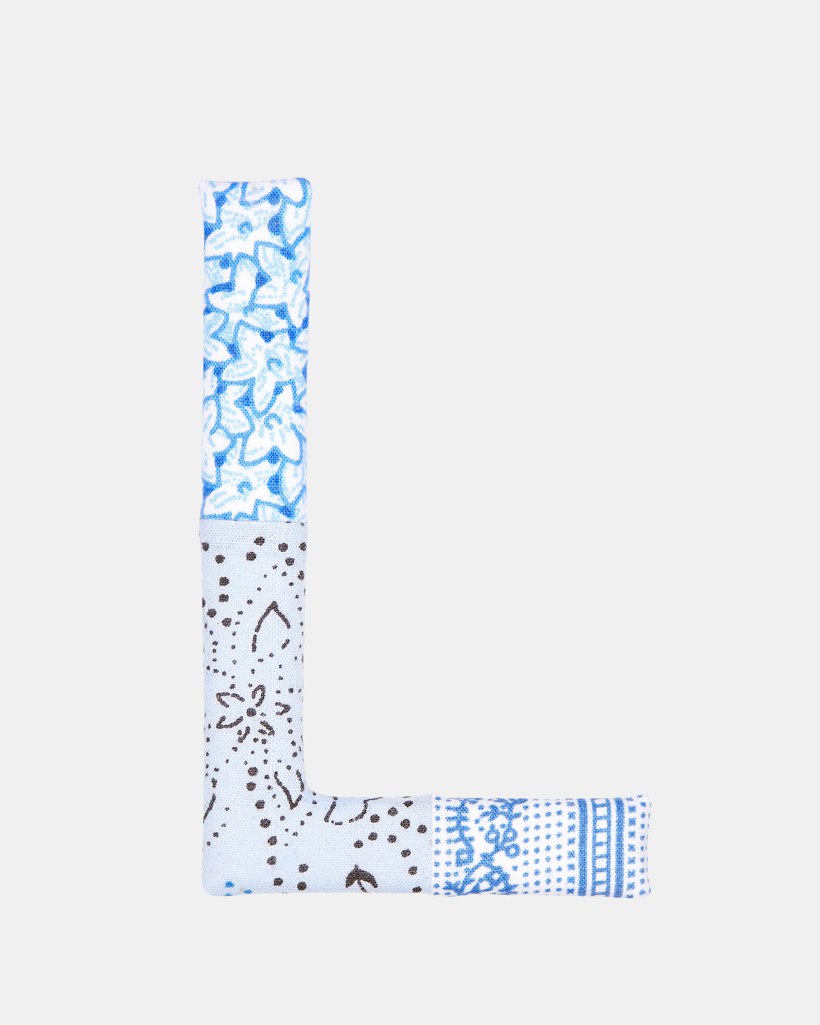 Effortlessly Style Shelves with Polished Letters