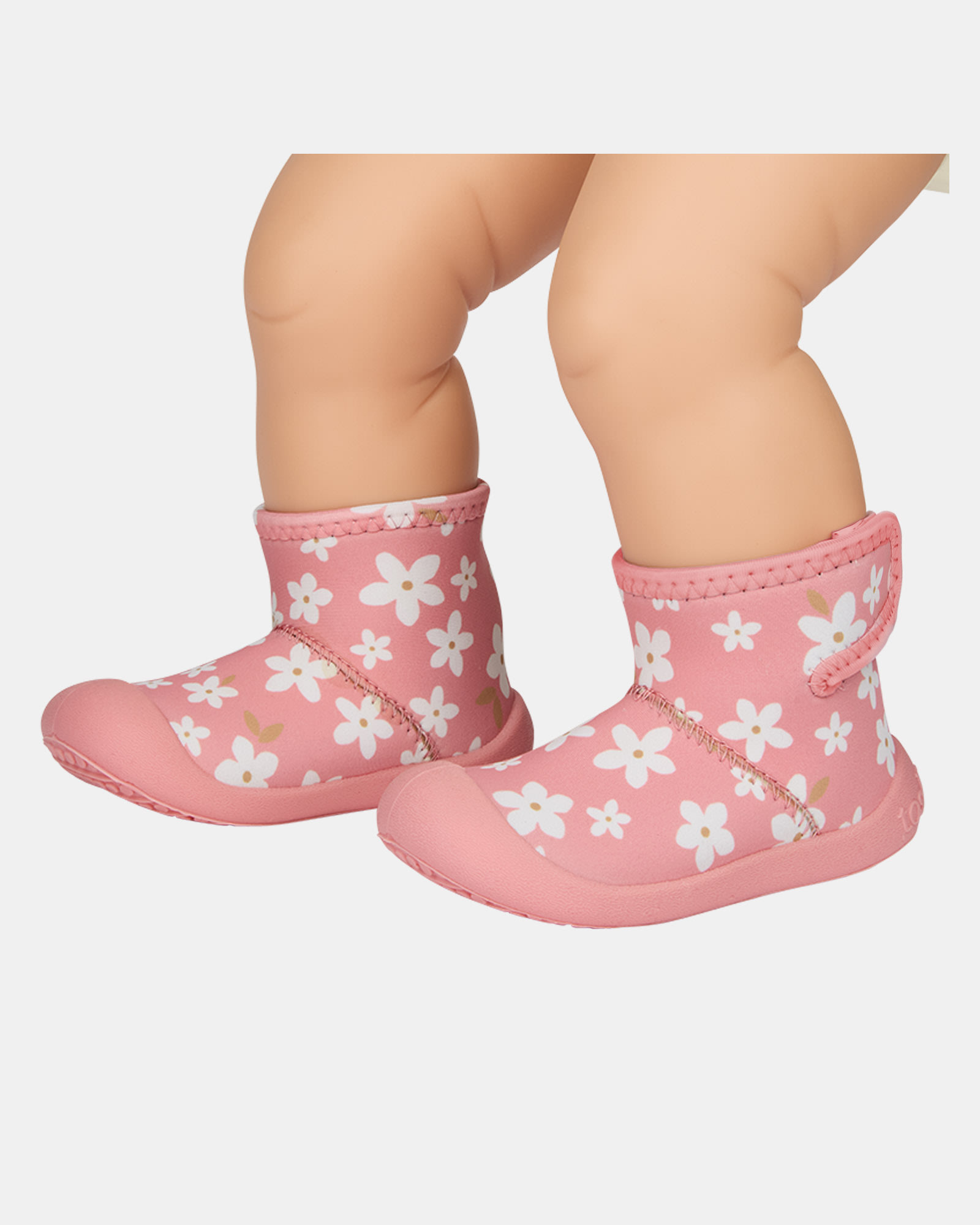 Secure Comfortable Fit for Active Little Explorers