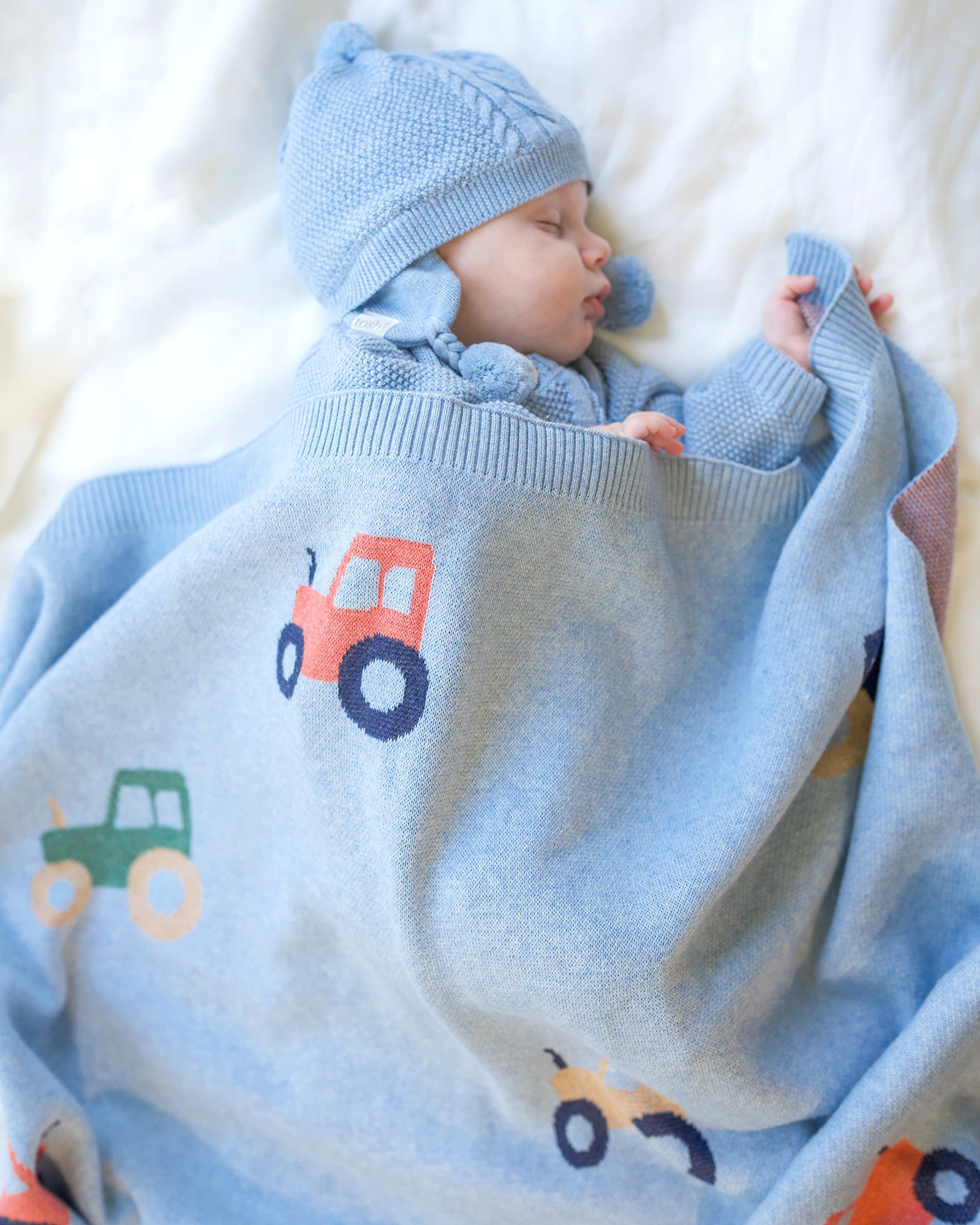 Gentle Organic Blanket for Baby’s Comfort