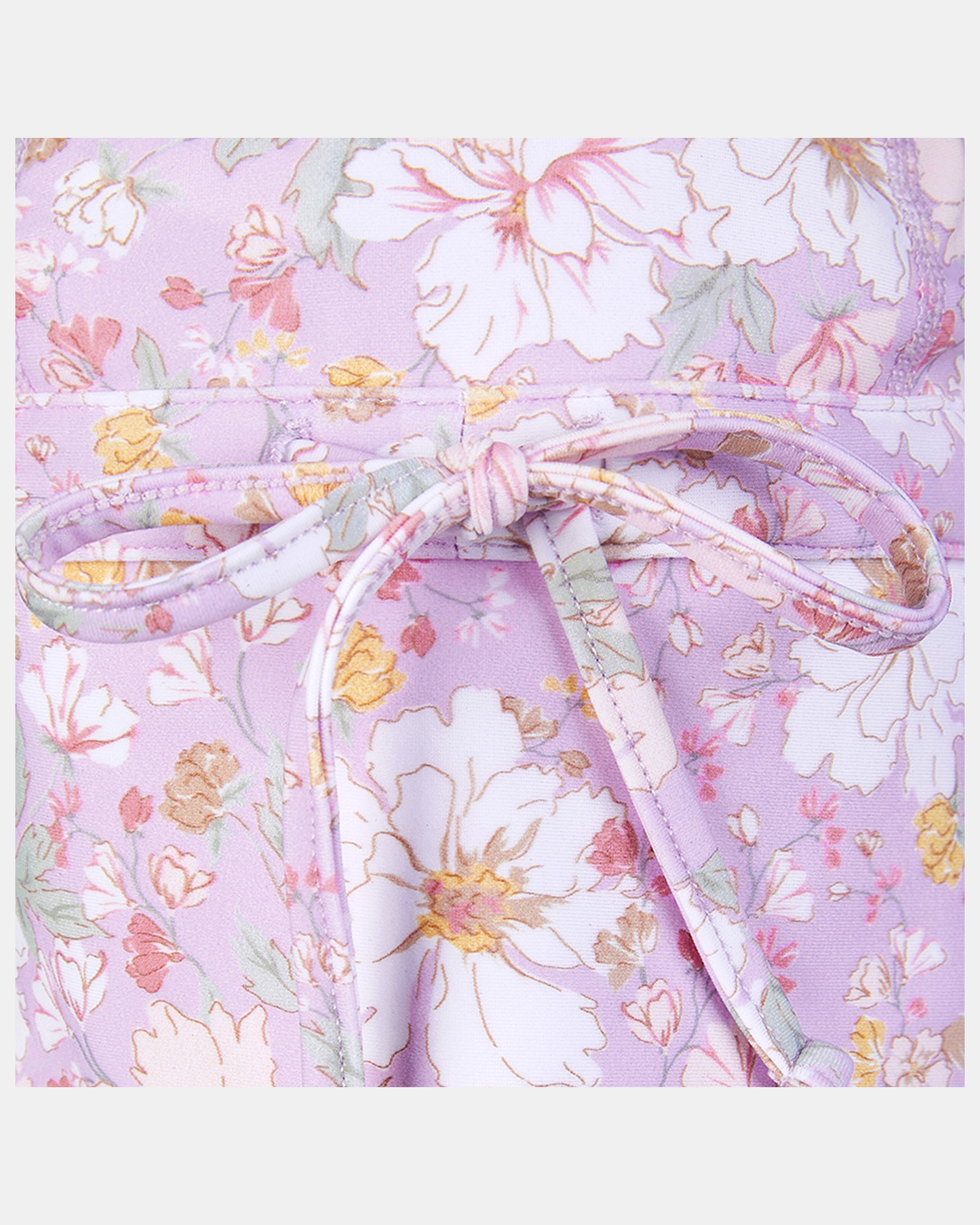 Charming Sun Protection with Floral Style