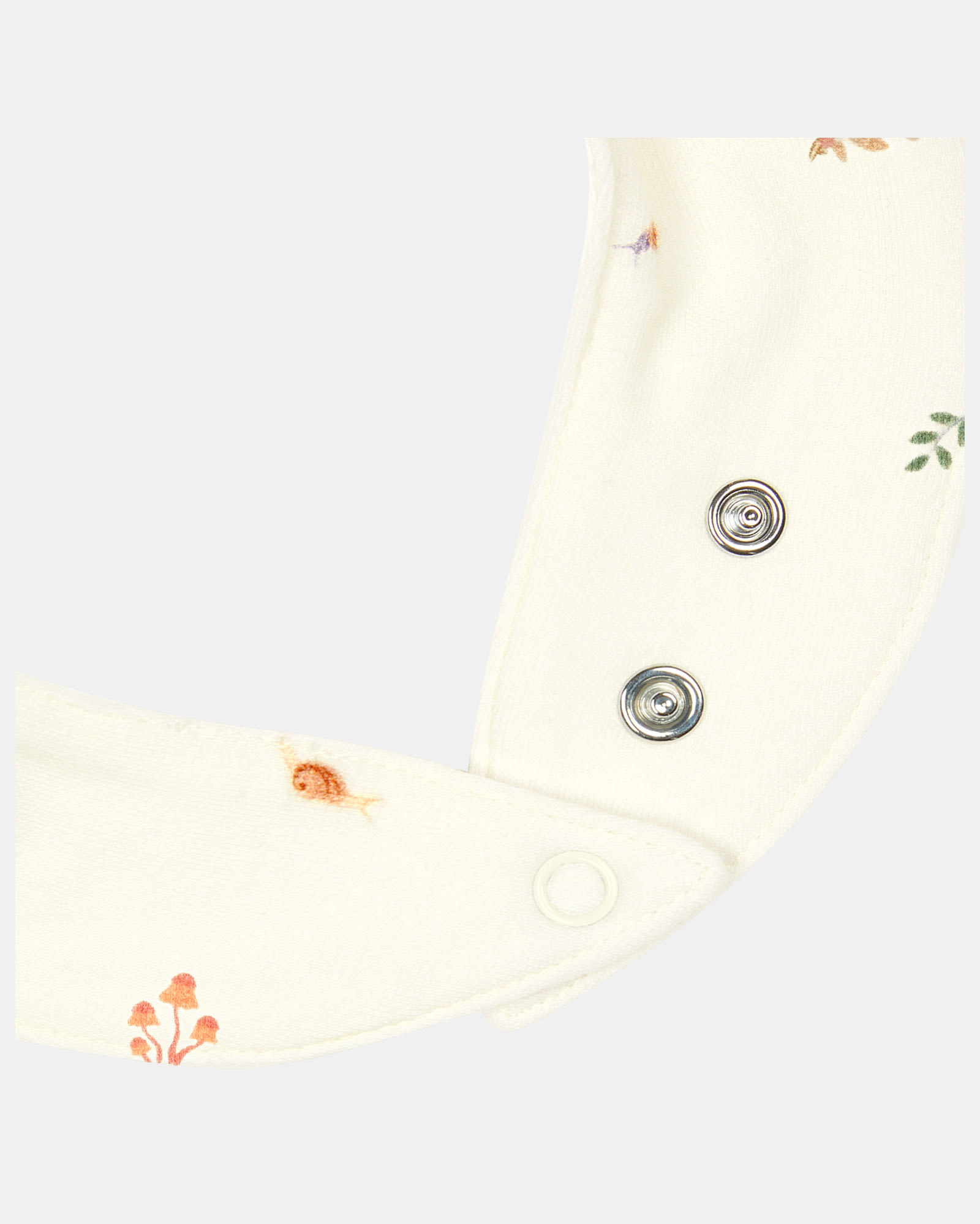 Nature Inspired Bib Keeps Baby Clean