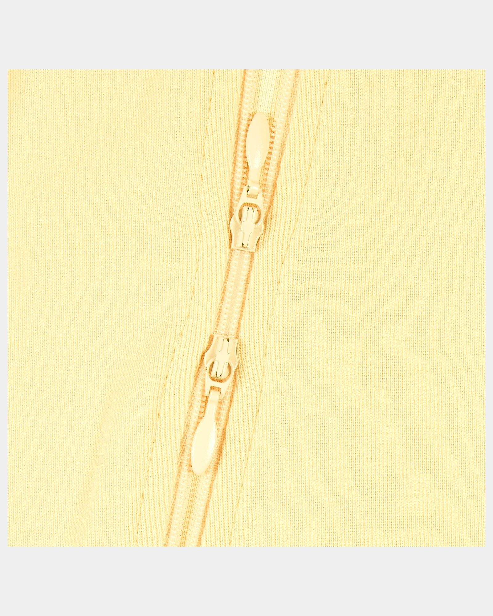 Effortless Nappy Changes with Secure Comfort