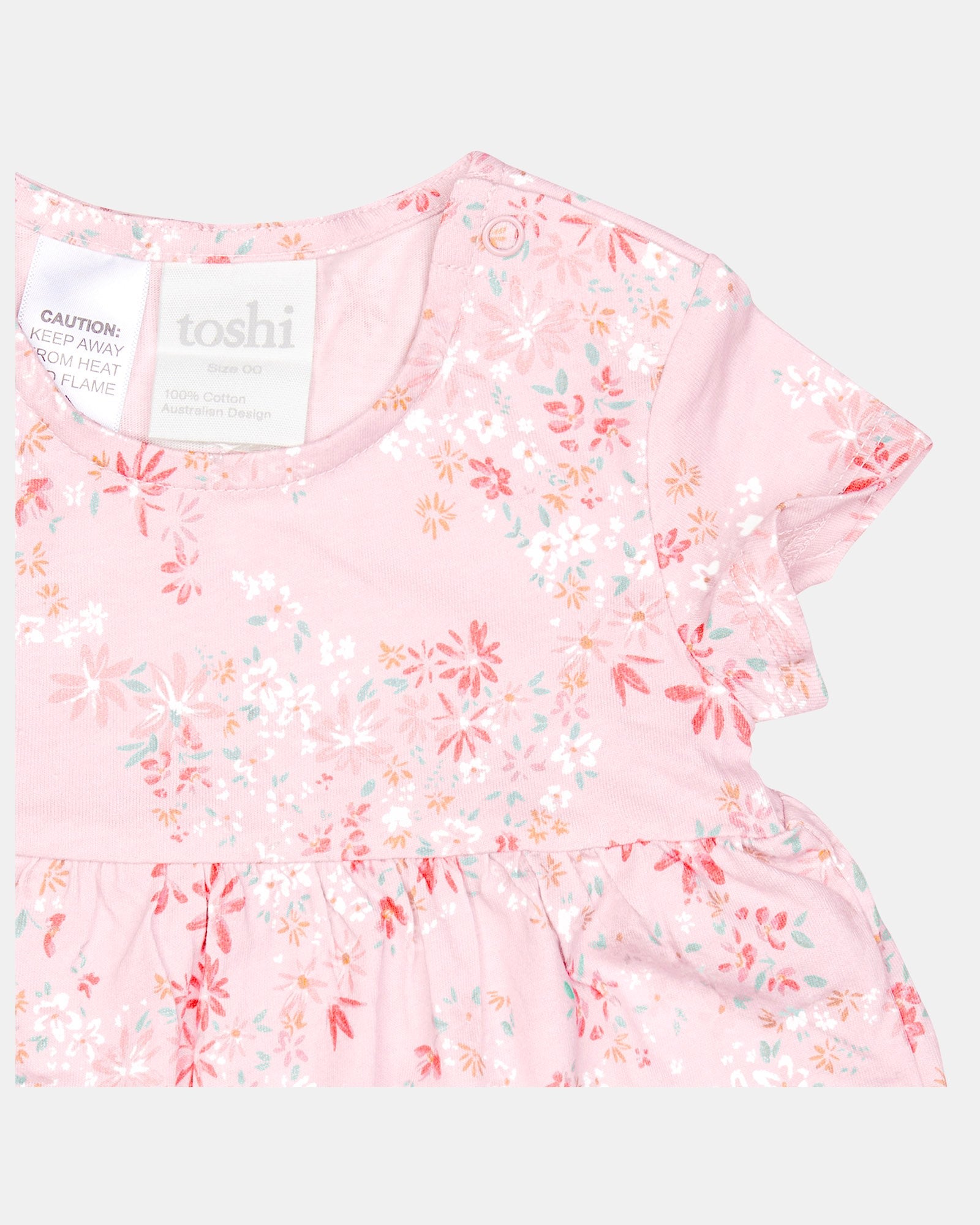 Effortless Floral Style for Everyday Comfort