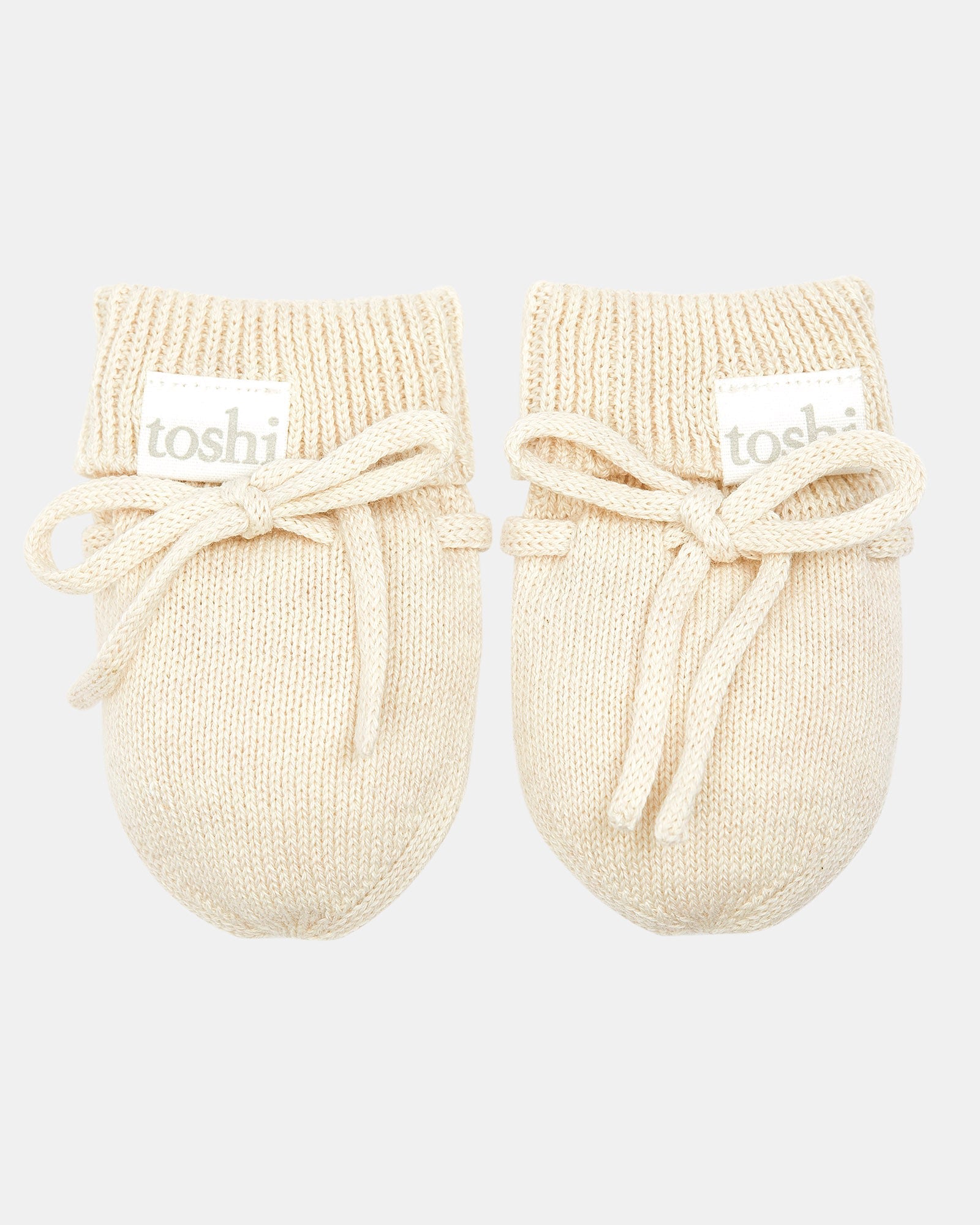 Keep Baby Hands Warm and Protected Outdoors