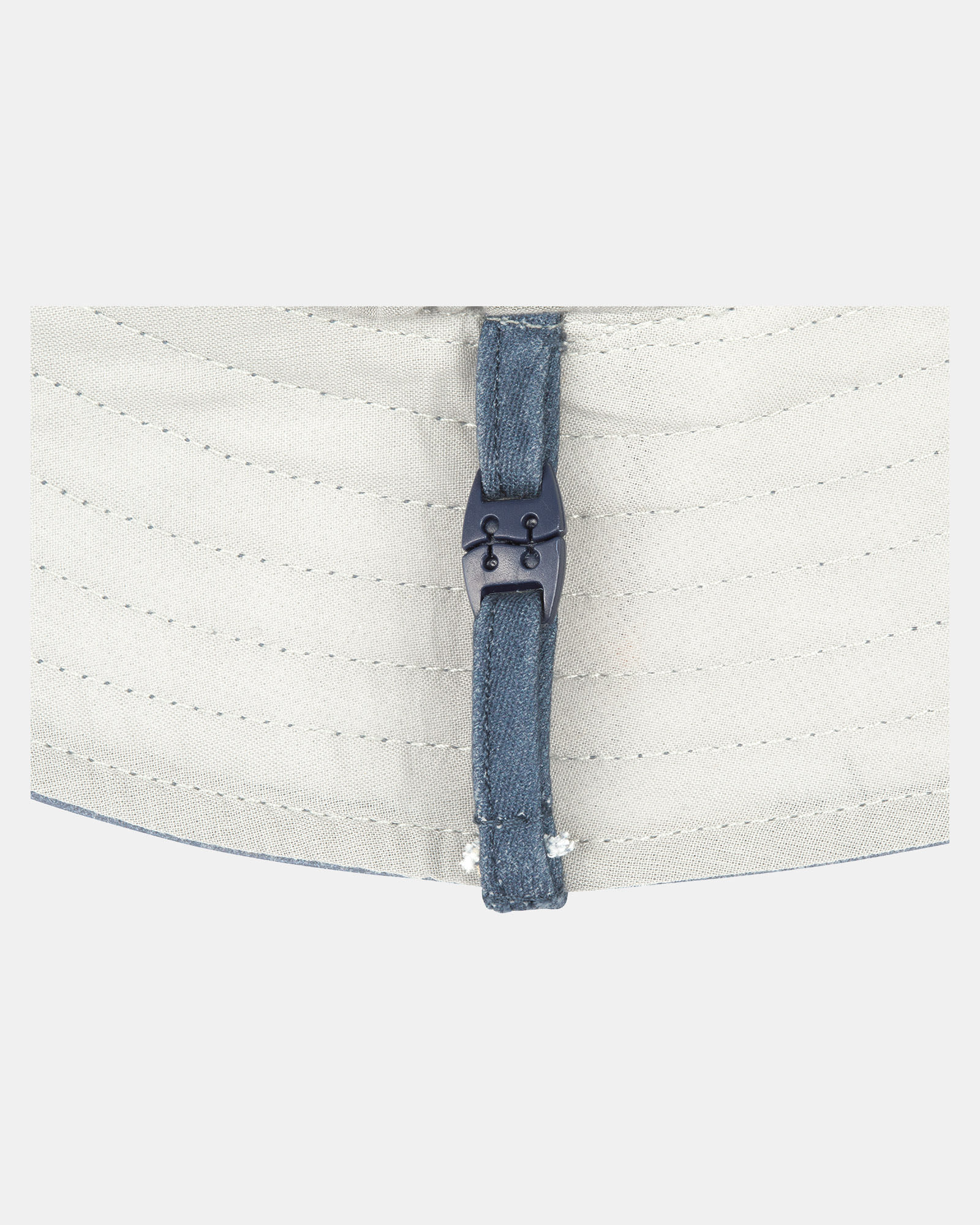 Stylish Sunhat Offers Functional Luxury for Adults