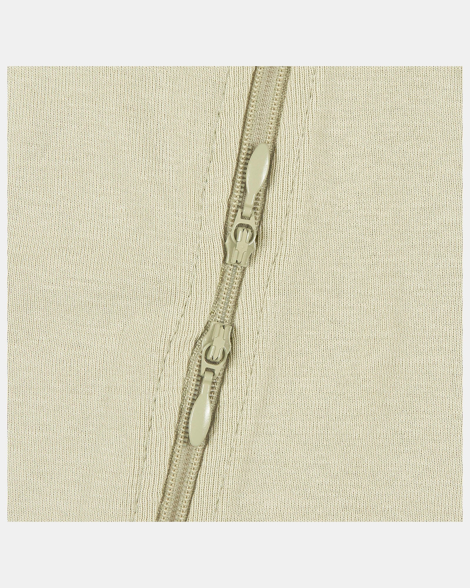 Effortless Baby Changes with Secure Comfort