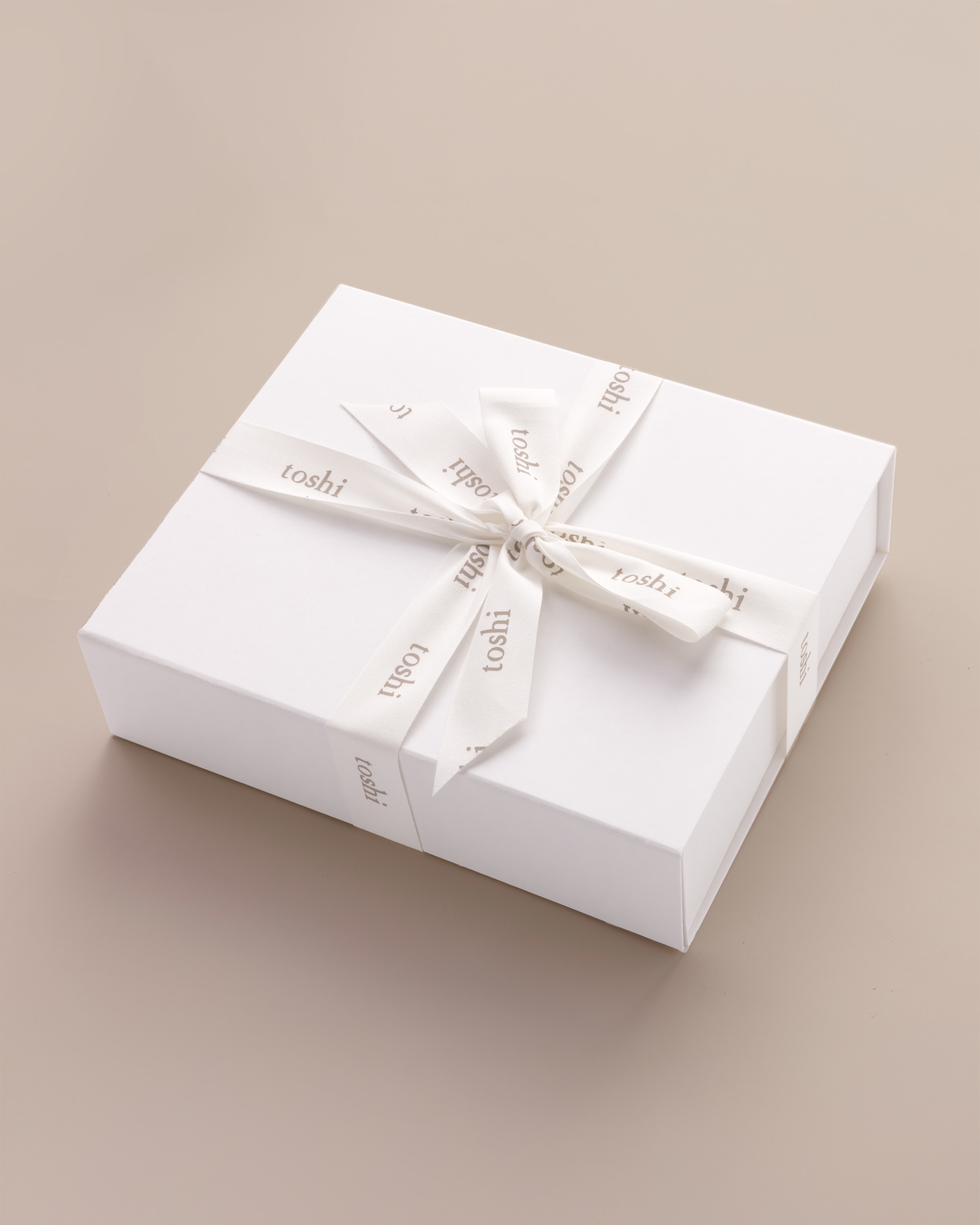 Elegant Floral Baby Hamper for Cherished Gifting