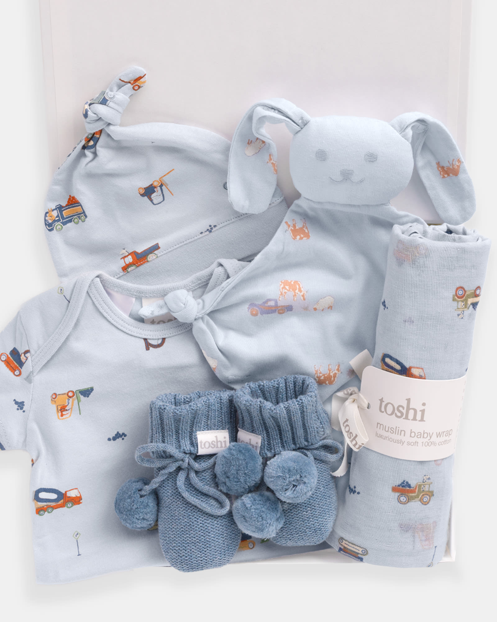 Keep Newborns Comfortable and Pampered Outdoors