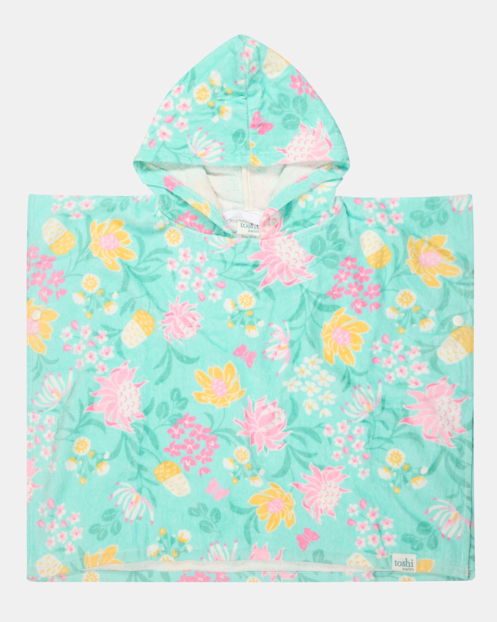 Keep Kids Sun Safe and Cozy Outdoors