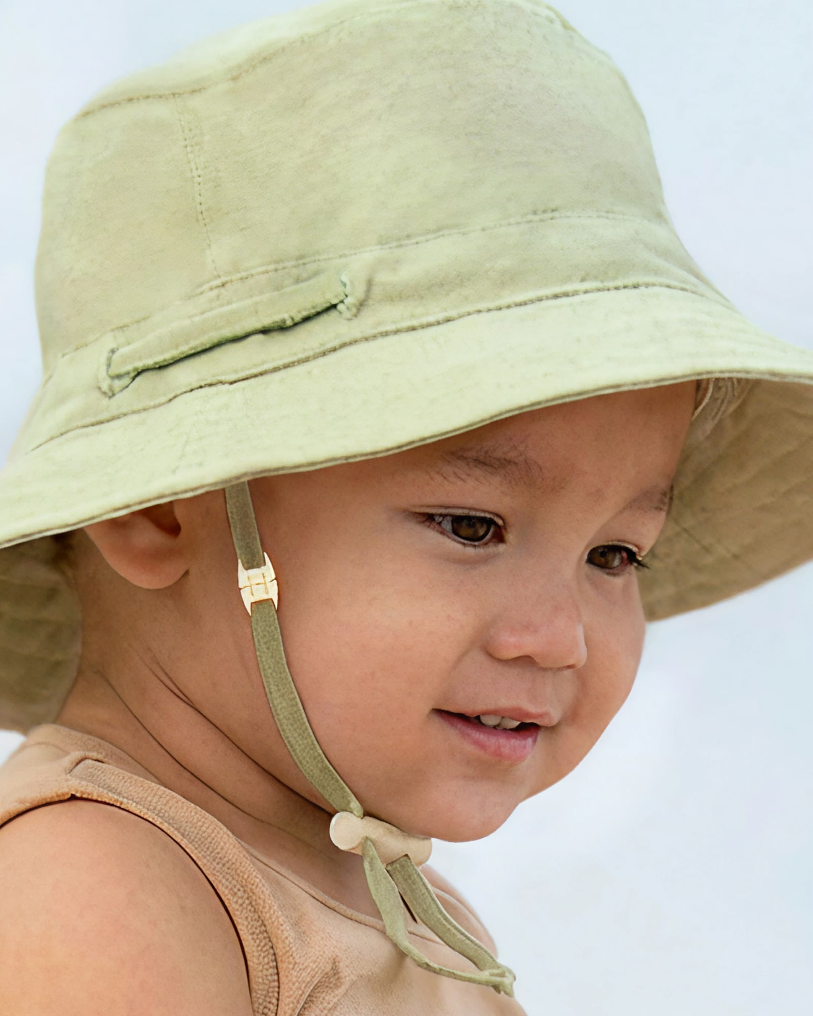 Adjustable Sunhat Ensures Comfort and Safety