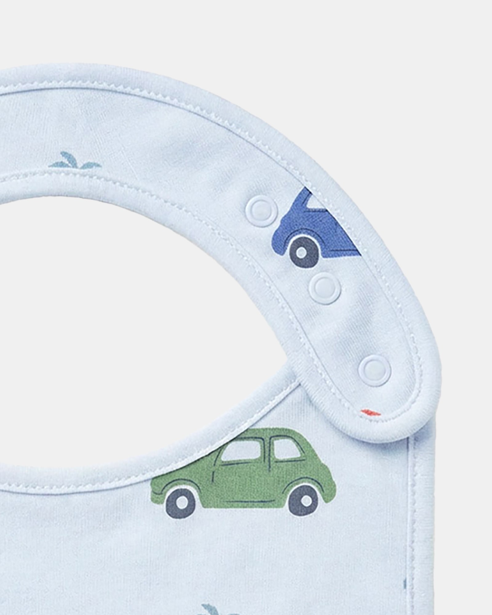 Stylish Mediterranean Bib for Active Families