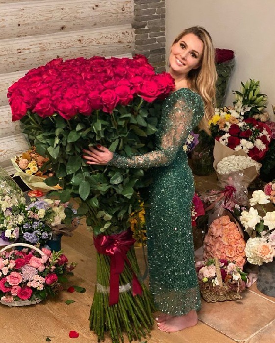 Мария Кожевникова в день своего 35-летия. Мария Кожевникова в день своего 35-летия.