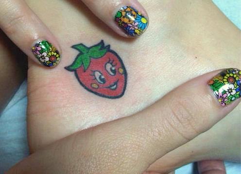 Katy Perry - strawberry tattoo