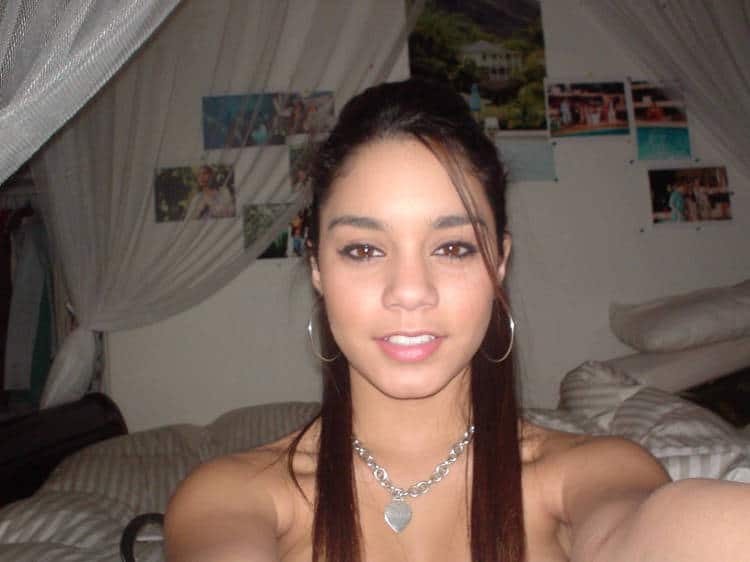 Vanessa Hudgens Leaked 2007 images (2)