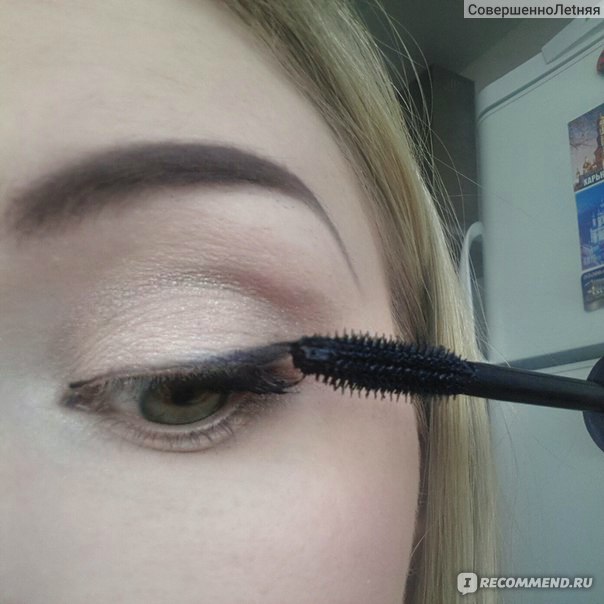 Тушь для ресниц Max Factor Velvet Volume False Lash Effect  фото