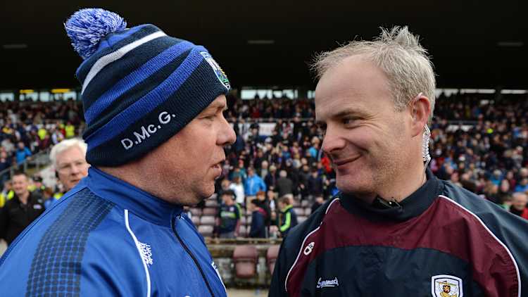 Derek McGrath agus Micheál Donoghue i mí Aibreáin.