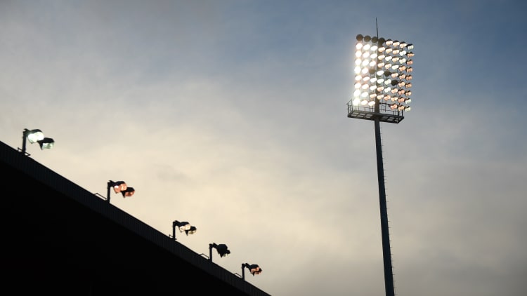 lights up