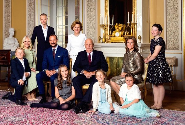 پارلمان نروژ به ادامه نظام پادشاهی رأی داد