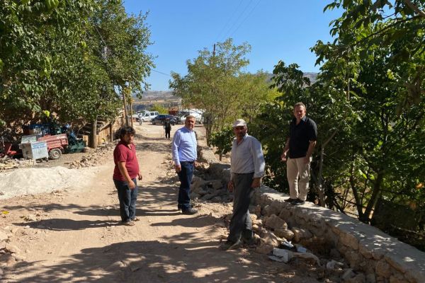 Güneysınır Belediyesinden Sarıhacı Mahallemizde İstinat Duvarı Yapımı