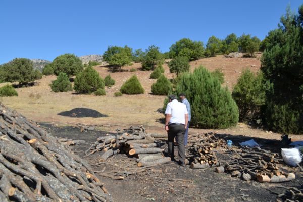 Başkan Ahmet Demir’den Mangal Kömürü Üreticilerine Sürpriz Ziyaret