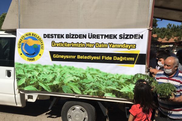 Güneysınır Belediyemizden üreticilerimize ücretsiz fide dağıtımı