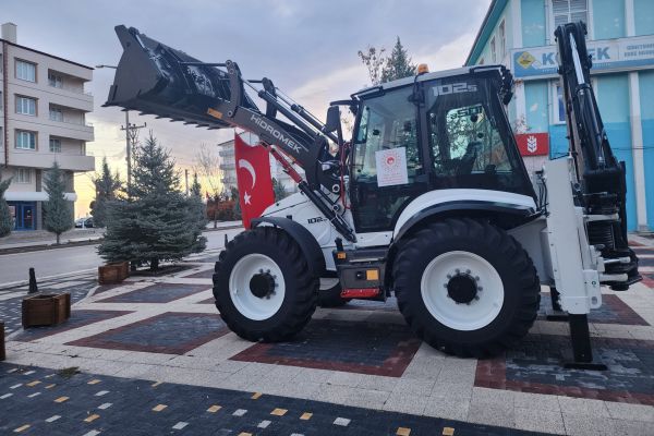 Belediyemize Kazıcı - Yükleyici hibe edildi.