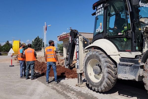 Güneysınır’da doğal gaz altyapısını genişletme çalışmaları başladı.