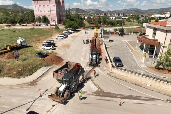 Güneysınır’da doğal gaz altyapısını genişletme çalışmaları başladı.