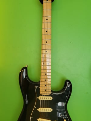 1999 fender stratocaster