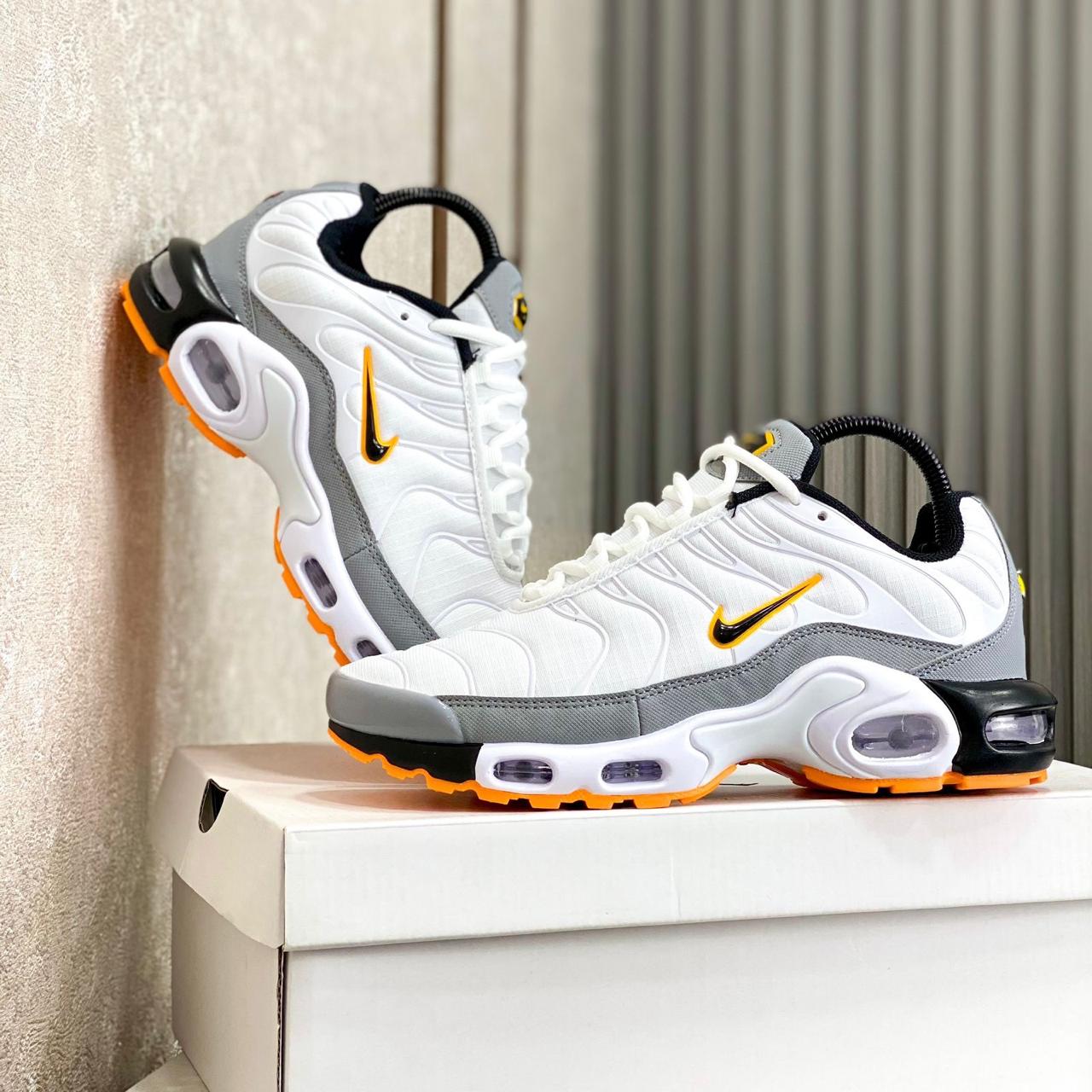 Tn Nike air max plus white