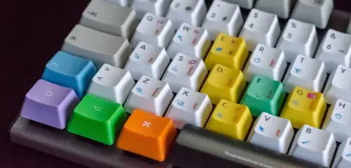 desk-tech-electronics.png
