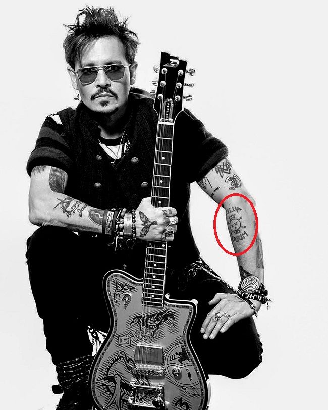 johnny depp-salve ogum tattoo