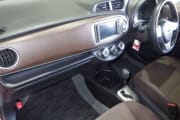 TOYOTA VITZ preview 3