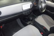 TOYOTA VITZ preview 3