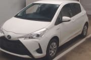 TOYOTA VITZ preview 1