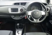 TOYOTA VITZ preview 3