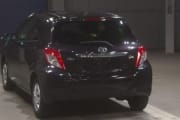 TOYOTA VITZ preview 2